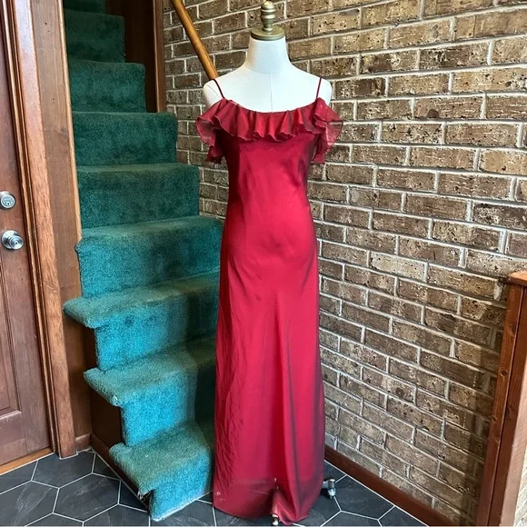 Onyx Nite | Dresses | Vtg 9s Red Mesh Overlay Ruffle Formal Goth Vampire  Princess Gown Dress